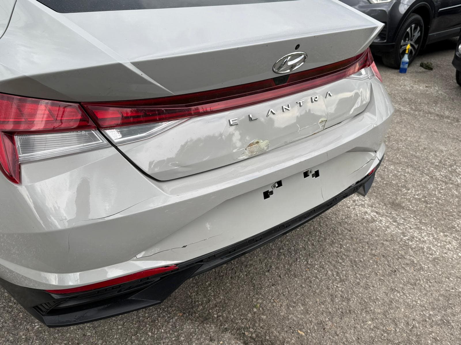 HYUNDAI ELANTRA ULTIMATE véhicule importé du Canada vers la Côte d'Ivoire - DK Vortex